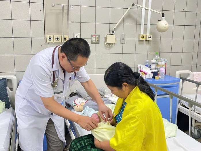 Cúm A bùng phát, nhiều học sinh nghỉ học